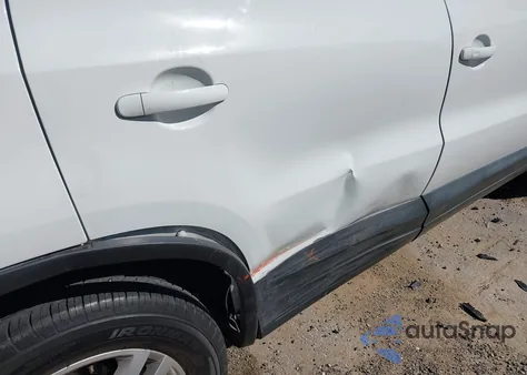 2017 Volkswagen Tiguan 2.0T/2.0T S из США, поврежденный, VIN WVGAV7AX0HK022683